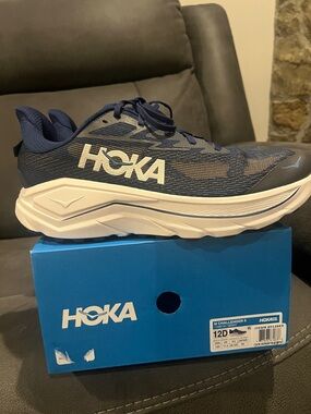 Hoka Men's Running Shoe Navy and White